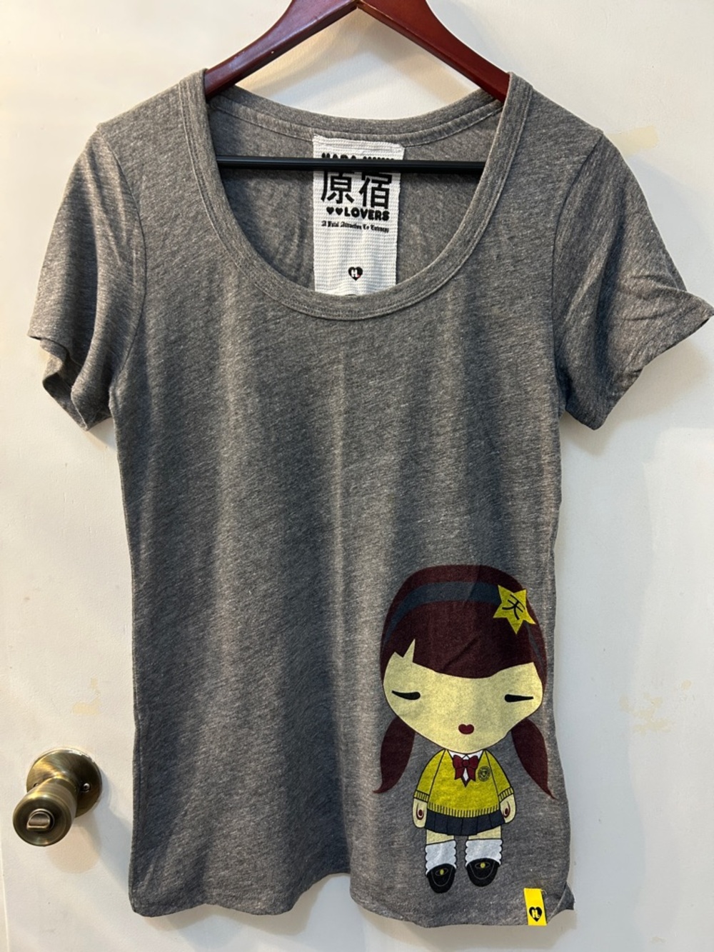 Harajuku Lovers Gray Tee with Harajuku Girl in Yellow Sweater, XL